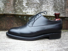 Load image into Gallery viewer, ALFRED SARGENT OXFORD MEN'S SHOES – BLACK – UK 8 – TOBY – WORN ONCE