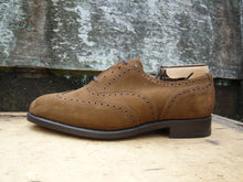 Load image into Gallery viewer, TRICKER'S BROGUES – BROWN / TAN SUEDE - UK 6 (WIDE) – UNWORN CONDITION