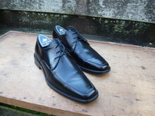 Load image into Gallery viewer, JOSEPH CHEANEY DERBY – BLACK – UK 7 – MILES – EXCELLENT CONDITION