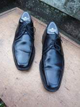 Load image into Gallery viewer, JOSEPH CHEANEY DERBY – BLACK – UK 7.5 – MILES – EXCELLENT CONDITION