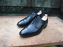 Load image into Gallery viewer, JOSEPH CHEANEY VINTAGE OXFORD - BLACK - UK 7 – EXCELLENT CONDITION