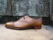 Load image into Gallery viewer, CROCKETT & JONES HAND GRADE BROGUES – BROWN / TAN – UK 6 – UNWORN CONDITION