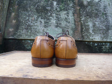 Load image into Gallery viewer, CROCKETT & JONES HAND GRADE BROGUES – BROWN / TAN – UK 6 – UNWORN CONDITION