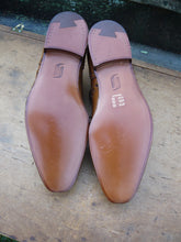 Load image into Gallery viewer, CROCKETT & JONES HAND GRADE BROGUES – BROWN / TAN – UK 6 – UNWORN CONDITION