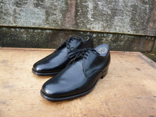 Load image into Gallery viewer, JOSEPH CHEANEY VINTAGE DERBY – BLACK - UK 7 – RYE – UNWORN CONDITION