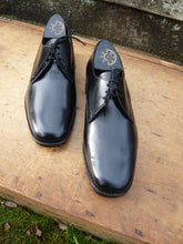 Load image into Gallery viewer, JOSEPH CHEANEY VINTAGE DERBY – BLACK - UK 7 – RYE – UNWORN CONDITION