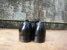 Load image into Gallery viewer, JOSEPH CHEANEY VINTAGE DERBY – BLACK - UK 7 – RYE – UNWORN CONDITION
