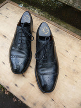 Load image into Gallery viewer, CHURCH’S VINTAGE BROGUES – BLACK - UK 8 – DIPLOMAT – VERY GOOD CONDITION