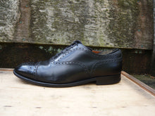 Load image into Gallery viewer, CHURCH’S VINTAGE BROGUES – BLACK - UK 8 – DIPLOMAT – VERY GOOD CONDITION