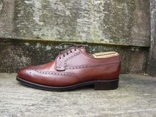 Load image into Gallery viewer, CROCKETT & JONES HAND GRADE BROGUES – BROWN / TAN – UK 7.5 – SUPERB CONDITION