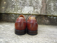 Load image into Gallery viewer, CROCKETT & JONES HAND GRADE BROGUES – BROWN / TAN – UK 7.5 – SUPERB CONDITION
