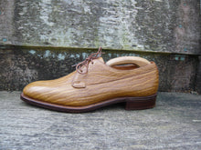 Load image into Gallery viewer, CHURCH’S VINTAGE DERBY – BROWN / TAN FIGHTING SEAL – UK 8 – SUPERB CONDITION