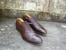 Load image into Gallery viewer, CHURCH’S BROGUES – BROWN - UK 9 – TORONTO – EXCELLENT CONDITION