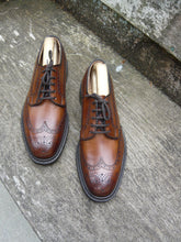 Load image into Gallery viewer, CHURCH’S BROGUES – BROWN / TAN – BROOKLAND – UK 7.5 – UNWORN CONDITION