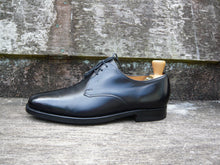 Load image into Gallery viewer, JOSEPH CHEANEY VINTAGE DERBY – BLACK - UK 7.5 – RYE – EXCELLENT CONDITION