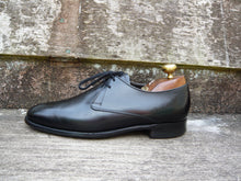 Load image into Gallery viewer, JOSEPH CHEANEY VINTAGE DERBY – BLACK – UK 7.5 – LYDD – VERY GOOD CONDITION