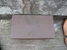 Load image into Gallery viewer, CHURCH’S DERBY – BROWN / BURGUNDY – UK 8 – STRATTON - EXCELLENT CONDITION