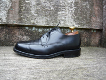 Load image into Gallery viewer, JOSEPH CHEANEY VINTAGE DERBY – BLACK – UK 7 – BROMPTON – EXCELLENT CONDITION