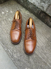Load image into Gallery viewer, JOSEPH CHEANEY VINTAGE VELDTSCHOEN DERBY – BROWN / TAN - UK 8 – NEATH – EXCELLENT CONDITION