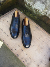 Load image into Gallery viewer, CHURCH’S BROGUES – BLACK – UK 10 – DIPLOMAT – UNWORN CONDITION