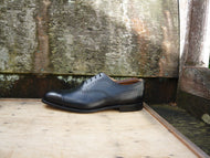 CHURCH’S BROGUES – BLACK – UK 10.5 – DIPLOMAT – UNWORN CONDITION