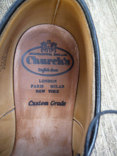 Load image into Gallery viewer, CHURCH&#39;S BROGUES – BLACK  - UK 7.5 – GUNTHORPE – EXCELLENT CONDITION
