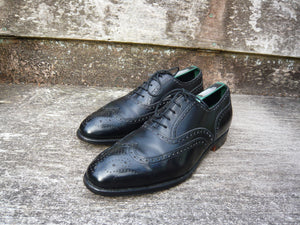 CROCKETT & JONES BROGUES – BLACK - UK 9 (NARROW) – LONDON - EXCELLENT CONDITION