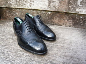 CROCKETT & JONES BROGUES – BLACK - UK 9 (NARROW) – LONDON - EXCELLENT CONDITION