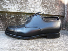 Load image into Gallery viewer, CROCKETT &amp; JONES BROGUES – BLACK - UK 6 (WIDE) – DRAYCOTT – WORN ONCE
