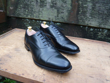 Load image into Gallery viewer, CHURCH’S OXFORD MEN’S SHOES - BLACK – UK 9.5 – SHELDON – EXCELLENT CONDITION
