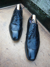 Load image into Gallery viewer, JOSEPH CHEANEY BROGUES – BLACK – UK 8.5 – EDINBURGH – EXCELLENT CONDITION
