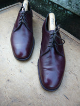 Load image into Gallery viewer, CROCKETT &amp; JONES VINTAGE DERBY – BROWN / BURGUNDY - UK 8 – EXCELLENT CONDITION
