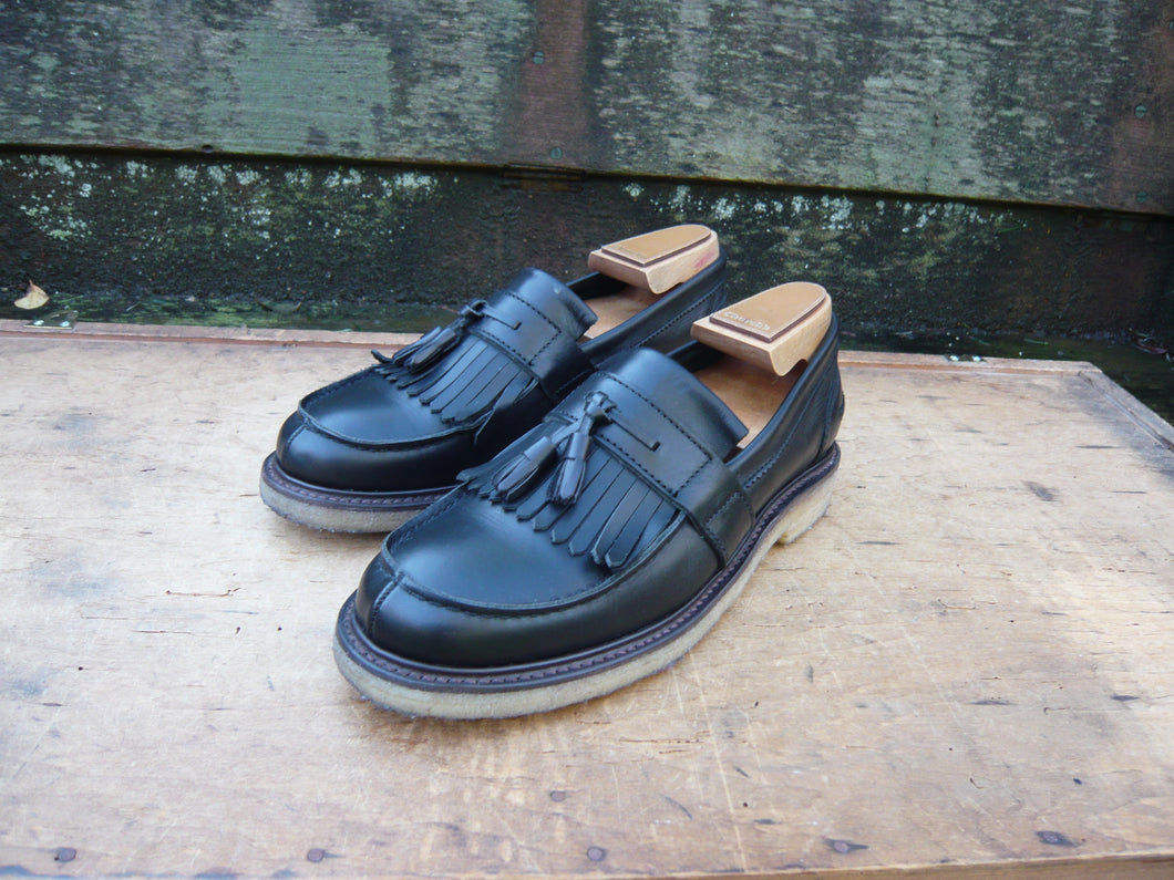 JOSEPH CHEANEY TASSEL LOAFERS – BLACK – UK 7 – SUPERB CONDITION