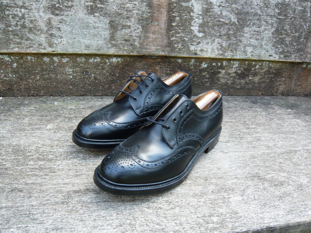 CROCKETT & JONES BROGUES – BLACK - UK 10 – ANGUS – UNWORN CONDITION