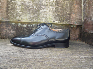 CHURCH’S BROGUES - BLACK – UK 9.5 – LEGATE – EXCELLENT CONDITION