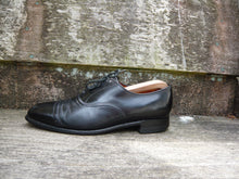 Load image into Gallery viewer, JOSEPH CHEANEY VINTAGE BROGUES – BLACK – UK 7.5 – CHESHIRE – VERY GOOD CONDITION
