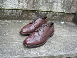 CHURCH’S BROGUES – BROWN  – WIRRAL – UK 8 – VERY GOOD CONDITION