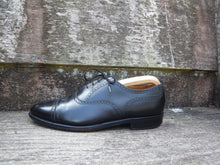 Load image into Gallery viewer, DUCKER &amp; SON VINTAGE BROGUES – BLACK - UK 7 – VERY GOOD CONDITION
