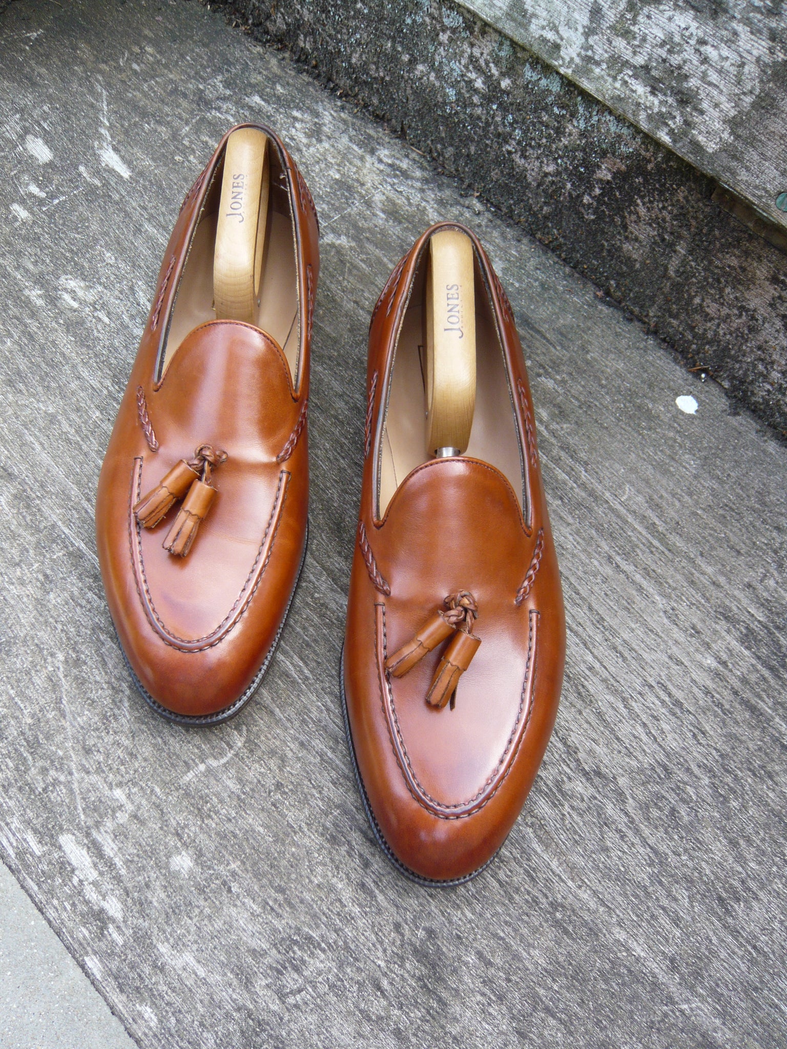GREEN TASSEL LOAFERS – BROWN / TAN / CHESTNUT ANTIQUE UK 11 – – afish shoes