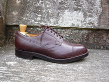 Load image into Gallery viewer, CROCKETT &amp; JONES VINTAGE VELDTSCHOEN DERBY – BROWN - UK 8 - VELDT – SUPERB CONDITION
