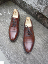 Load image into Gallery viewer, CHURCH’S BROGUES – BROWN / TAN – UK 8 – KNOWLE – WORN ONCE
