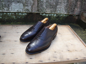 CHURCH’S BROGUES – BROWN – UK 9 – CHETWYND – UNWORN CONDITION